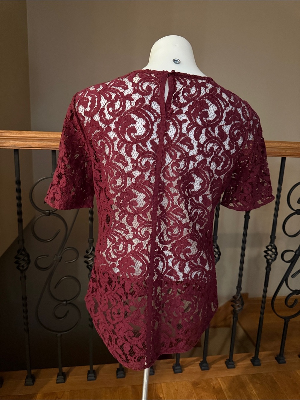 Loft lace top - Picture 3 of 5